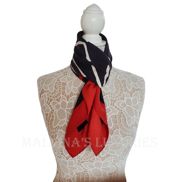 GUCCI SCARF LOGO DIAMOND PRINT BLACK SILK RED BORDER SQUARE 35" - Picture 5 of 10